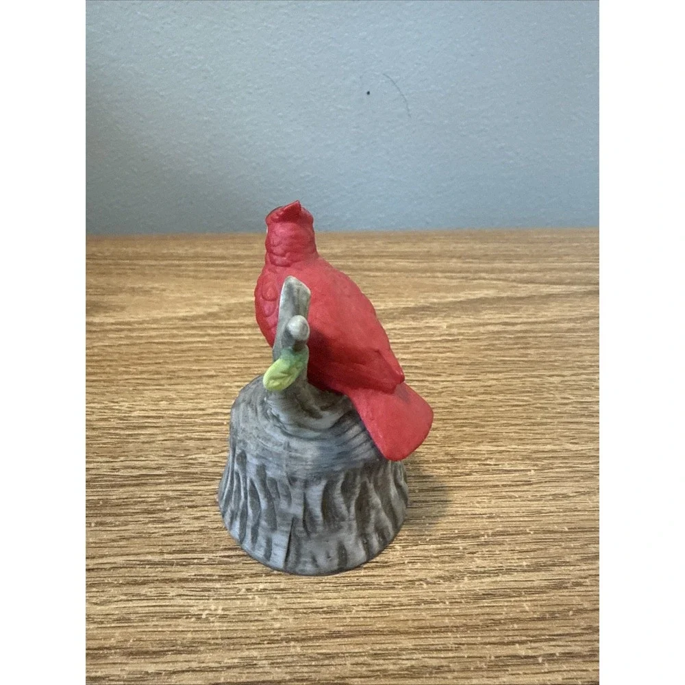 Enesco Porcelain Cardinal‎ Bell